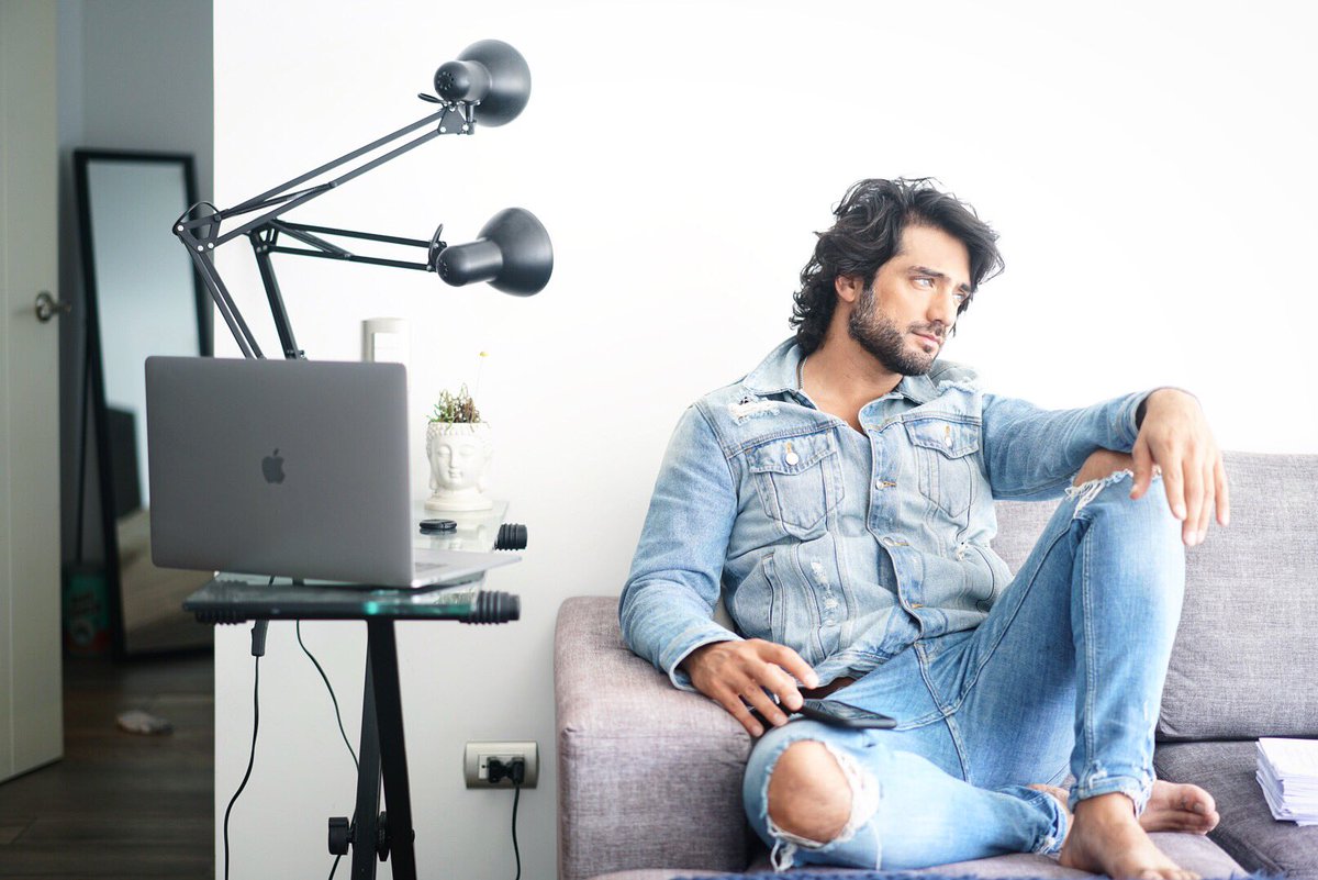 👋 alguien está viendo ojitos?