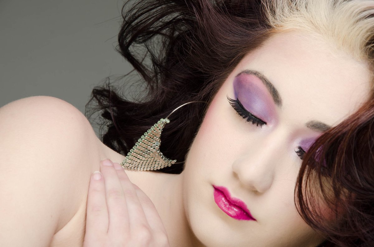 bjphoto315's tweet photo. Subject:  Beauty Closeup #fineartphotography #fashionmodel #glamourmodels #woman #beauty #model #nymodel #modelmayhem #cnymodel #modelsofinstagram #photoshoot #portrait #newyorkphotographer #syracusemodel #photoshoot #makeup #modeling #maximstyle #vogue #avantgarde #closeup https://t.co/0UFRngk9yB