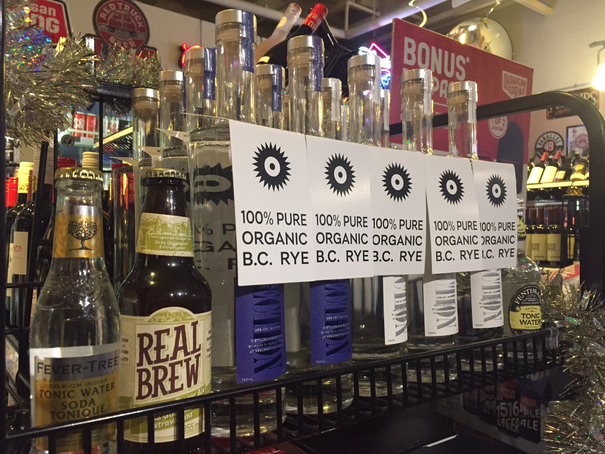 acresandoceans's tweet photo. Christmas tasting #ResurrectionSpirits with a great line up of #craft #tonic and #gingerale @PaddlewheelerPb LRS 3-7! @FentimansLtd @FeverTreeMixers #realbrew Outrageous ! #drinklocal @rivermrkt #newwest https://t.co/zBiwcWN6iy