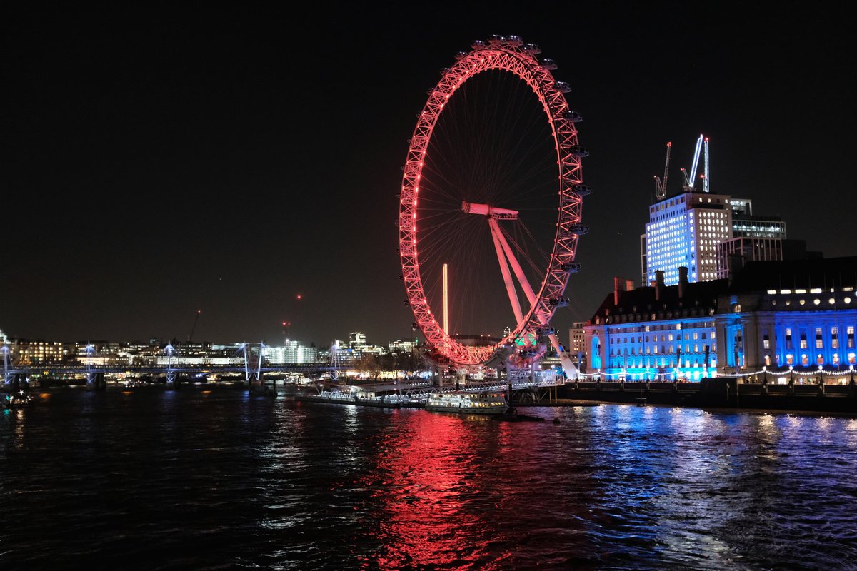 juclopezca's tweet photo. Here are my pictures from London https://t.co/6RX9UjA2mx https://t.co/yWOSt84j9g