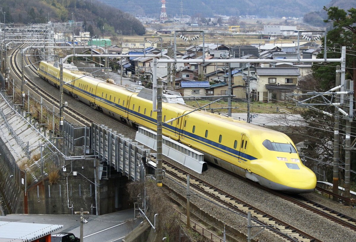 Zei110 على تويتر ドクターイエローのぞみ検測下り米原市加勢野付近13 45分頃通過しました