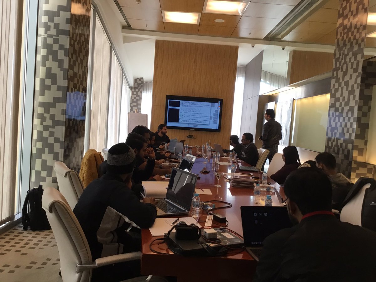 EnciphersLabs's tweet photo. The training continues..
#enciphers #appsec #artofhacking #aoh #security https://t.co/R9k2vWGJP3