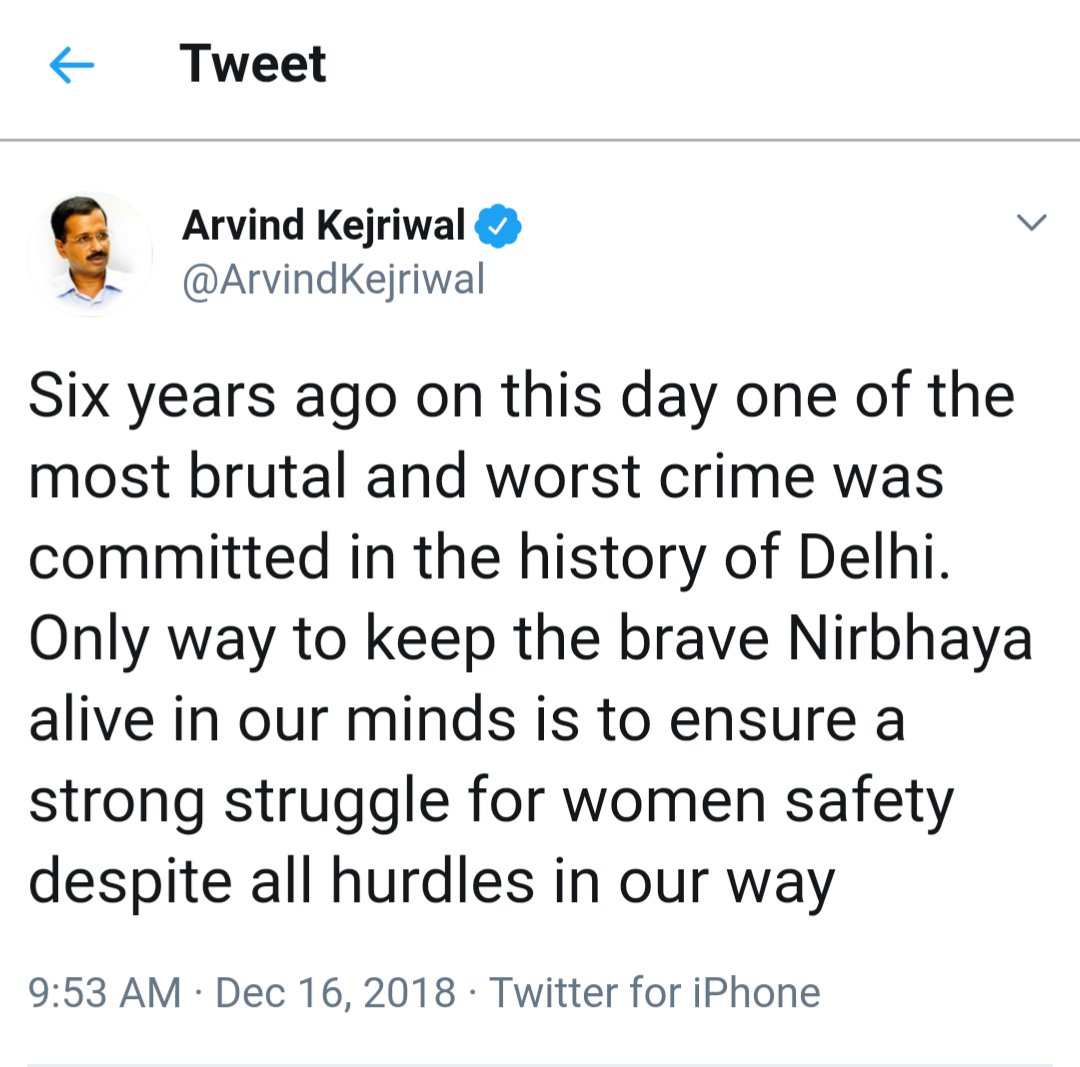 LOLiyapa's tweet photo. Ghar se                      Thode dur 
Nikalte                        chalte 
Hi                                 hi https://t.co/Dk4RlsI6Fo