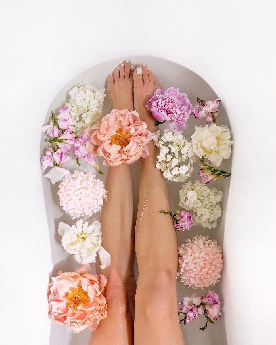breakupbcau's tweet photo. Breakup Tip 5: Treat yourself. No matter how sh*t you may feel, you deserve to be treated like a goddess. 
#breakupbootcamp https://t.co/J9NnDbw0mL