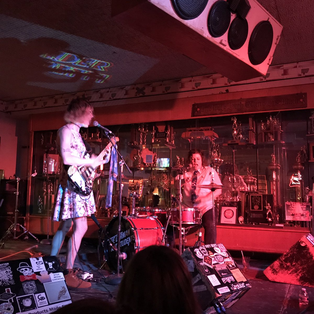 ZeroedHero's tweet photo. Digging Gender Confetti at the Crystal Corner Bar - high-energy punk rock w/ great beats, self-positive & inclusive message, & awesome guitar riffs.
https://t.co/NHFs4a8JZi
#zeroedhero #blackandbluecollarrocknroll #band #rock #rocknroll #madisonwi #madison #wi #livemusic https://t.co/BBwVGzXgzc