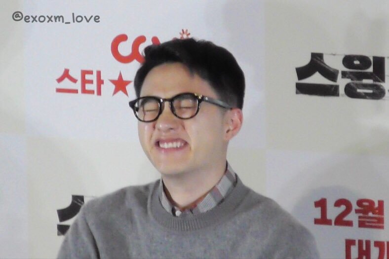 kyungseng's tweet photo. may it be hq or lq, nothing can stop kyungsoo's exceptional squishiness 😭 https://t.co/1XKyNOZVbu