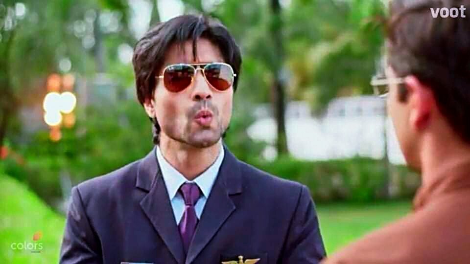 Krsna_Sakhii's tweet photo. Can u guys hear me screaming ??
😭😭😭😭😭😭😭💃💃💃💃💃💃😭😭😭😭😭😭😭😭💃💃

Aaj m upar aasman neeche 
Aaj m aage zamana h peeche 
@ChopdaHarshad congrats man 
U deserves it ♥️♥️♥️
I vote for #HarshadChopda for #Bepannaah
#TVPersonality2018
@SabrasRadio https://t.co/lhy5oGWLSD