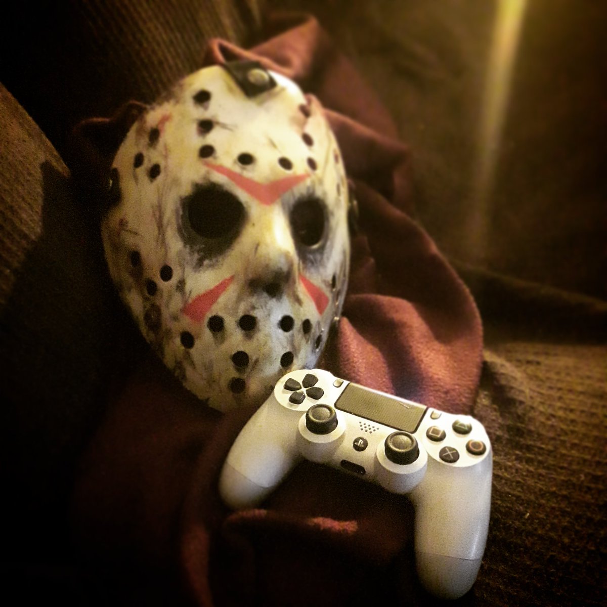 Addicted_Owl's tweet photo. Time for some #fridaythe13th #PS4 

What do you think of my mask? Just a short project to get me in the mood https://t.co/3e3Pl46fSU