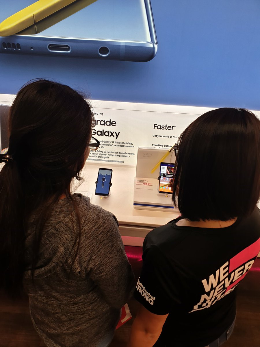 d5w_dktx's tweet photo. #FSMHolidayFunKnowledge #lombardysavages #Tmobile https://t.co/Js7fk57si5