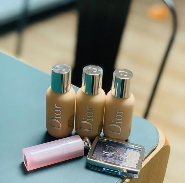 shineeworld08_'s tweet photo. 181213 Instagram - bumkeyk

the best foundation i've ever used . now you got the information #diormakeup #ad https://t.co/gOFlwAGRPH
