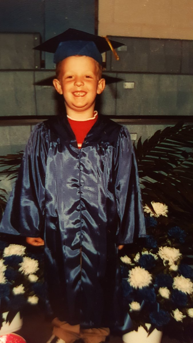 ssmomma1's tweet photo. Kindergarten graduation from Plattin Primary to graduating Summa Cum Laude from Southeast Missouri State. Time flies! Love you so much @CleninStefan90 https://t.co/Jk2jWNzTiQ