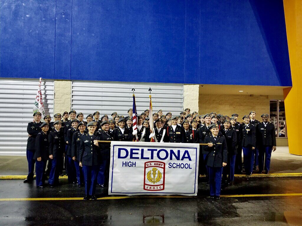 alvesta_lobban's tweet photo. So proud of our DHS JROTC Cadets celebrating the Holiday Season at the Deltona Christmas Parade! Rock Steady DHS Wolves Battalion🇺🇸🇺🇸🇺🇸👍🏾🌲 #InFrontOfThemAll #leaningForward #ProudToBeaDHSWolf #StandingTallandLookingGood #ArmyStrong #FutureLeaders https://t.co/eB3sVXP7QM