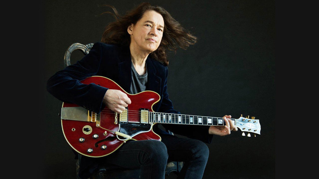Happy Birthday to jazz rock blues guitarist Robben Ford, born on this day in 1951. 