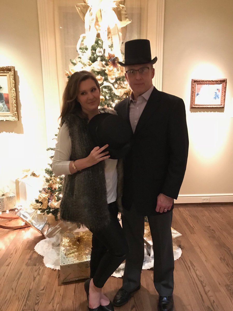 Ashley_Smith901's tweet photo. A Christmas Carol! #victorianchristmas
#OperaMemphis https://t.co/ewzdPLXMwd
