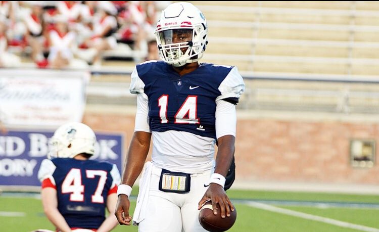 Wow.....what a ride. Thank you Allen for an incredible 4 year career I wouldn’t trade it for the world. Thank you to all my brothers, coaching staff past and present for everything you have taught me. But now I move onto the next chapter of my life.

14 signing off.....✌🏾