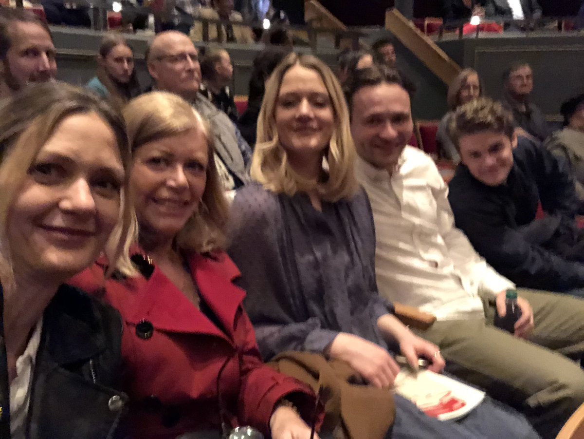 Saw <a href="/TheatreCalgary/">Theatre Calgary</a> A Christmas Carol with the family. Wow set design is amazing. So well done, now I’m in the spirit! #HolidaySpirit #theatre #AChristmasCarol