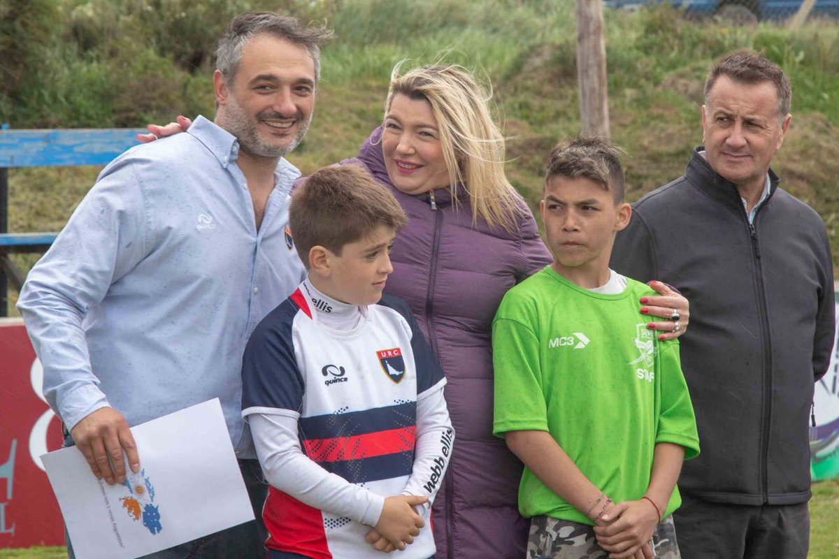 RosanaBertone's tweet photo. #SevenDelFinDelMundo en el Ushuaia Rugby Club https://t.co/Xk6Gb5fYUy