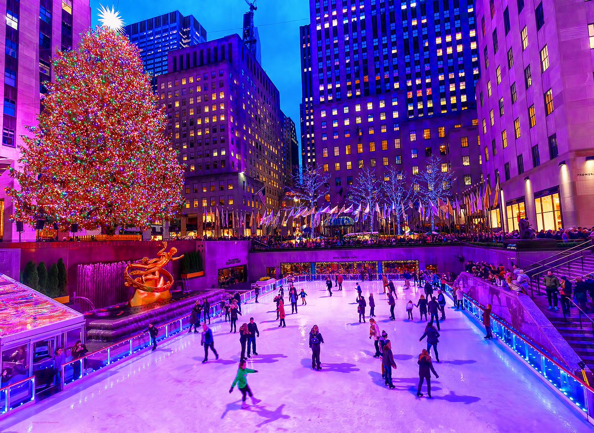 isardasorensen's tweet photo. NYC looks dazzling for the holidays. (Pictured: Grand Central Terminal, tree at Madison Square Park with iconic Flatiron Building in background, Rockefeller Center Christmas tree and skating rink) #NYC #HappyHolidays https://t.co/U7f9anwMLt