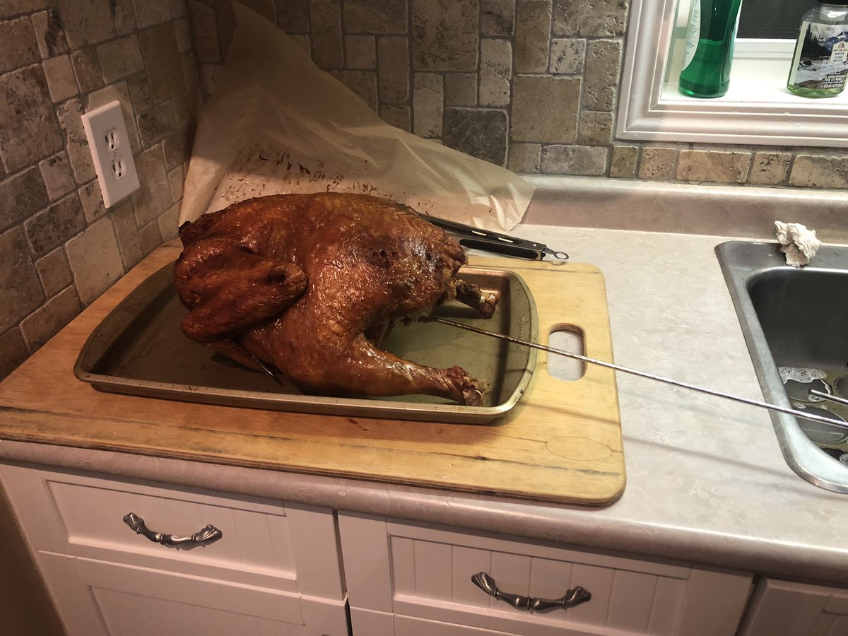 _wildturkeys's tweet photo. 18lbs of glory! #gobblegoble #turkeychristmas18 https://t.co/YIMk7Fus10