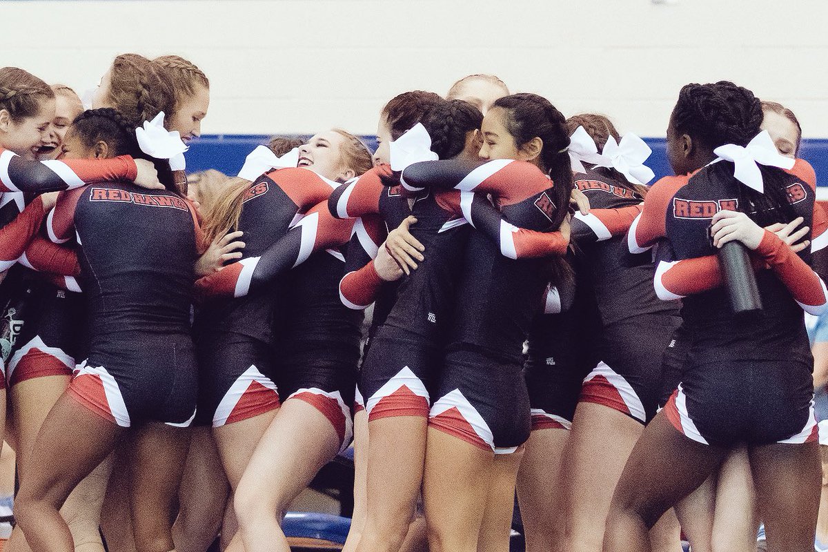 KClaxton2020's tweet photo. What a great day to be a Red Hawk❤️ #FTF19 @troyathenscheer https://t.co/4uGnOHUlDh