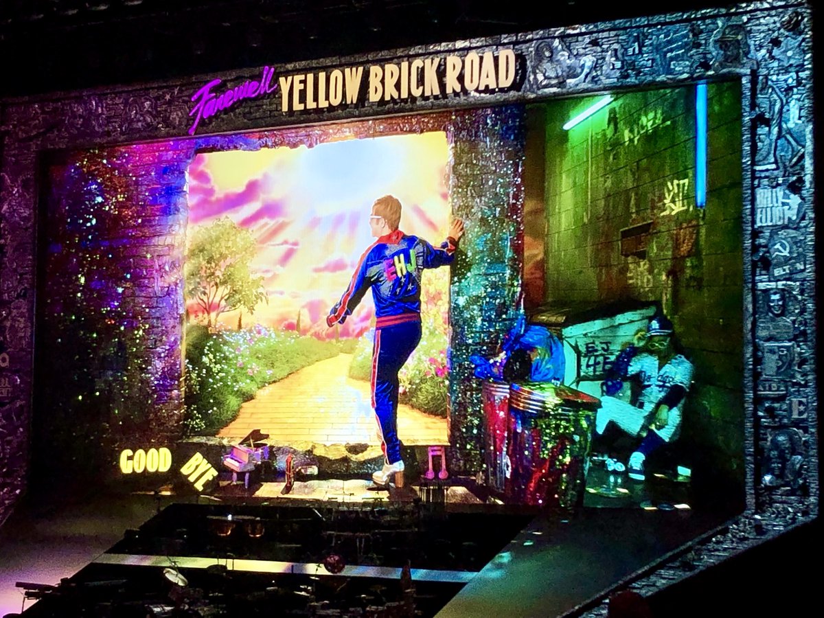 DebraFitzhugh's tweet photo. #EltonFarewellTour   The bitch is back!! https://t.co/7sYJOy5sHS