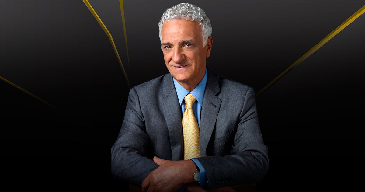 canalspace's tweet photo. #NoticiasSpace: Se despide JUAN ABRAHAM LARENA, histórico relator de #CombateSPACE https://t.co/h5NqlvVom3 🎙🥊 https://t.co/2LqdsbZF2I