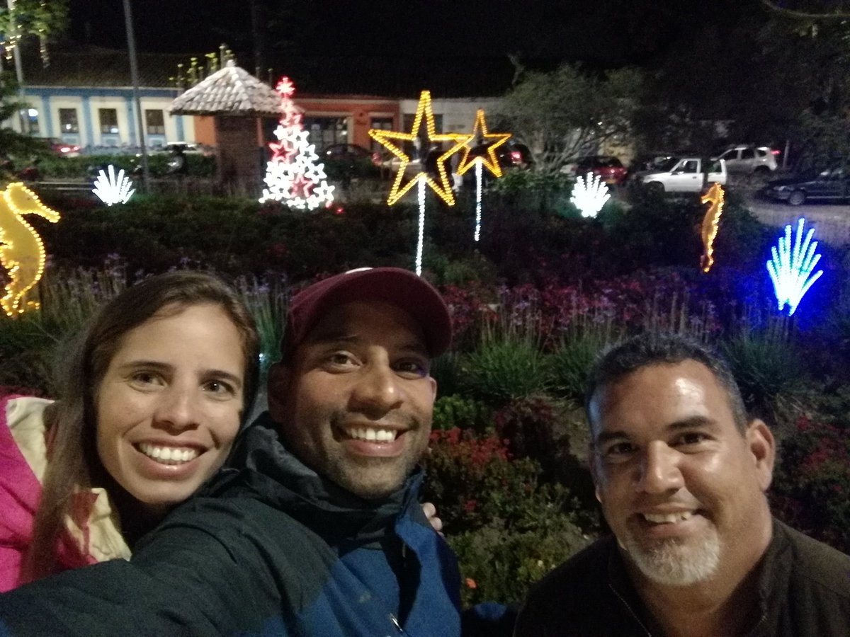 JeanCRodriguez_'s tweet photo. Les saludo desde Cajicá al norte de Bogotá. Llegué a este pueblito hace dos días procedente de Cartagena de Indias con los viáticos que me depositó la #CIA así que no vayan a revelar que soy agente de la #CIA en Vzla porque es un #SecretoDeEstado #NavidadEnColombia https://t.co/WAGYOcvHVa