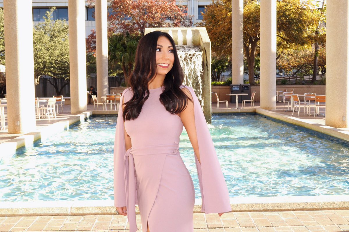 CarlaPerezzzz's tweet image. had to share my favs since i’m ya know, graduating from utsa tomorrow!!! #UTSAGrad18