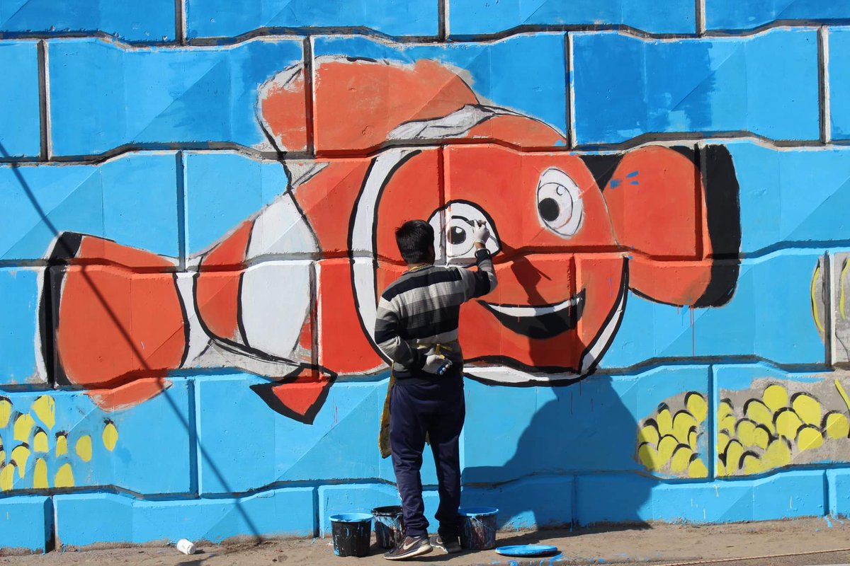 letuscontree's tweet photo. #Volunteers of #RangDeJaipur sending a message on #ocean #pollution through #public #streetart. 

#BeatPlasticPollution

@4oceanBracelets @4oceanliteracy @SwachhBharatGov @CKforCleanIndia @swachhbharat @swachhindia 
#Self4Society #art #Jaipur #Rajasthan#DoYourBit #MyCleanIndia https://t.co/jcHbt0jYQF