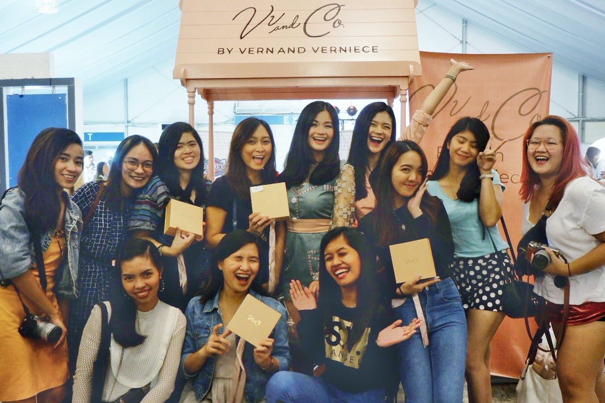 Supporting Vern and Verniece together with the whole VSweeties family is always fun! 👯‍♀️ We love you beshies, <a href="/VernEnciso/">Vern ✨</a> and <a href="/Verniecenciso/">Verniece Enciso</a>! ❤️ #BU16