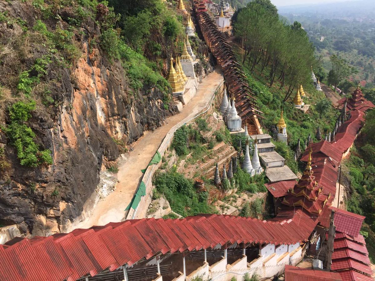 TMergui's tweet image. Pindaya cave: surrounded by thousands of buddha images inside the limestone caves. The town is famous for its umbrella making.
#cave #taunggyi #shanstate #Myanmar #Southeast #Asia