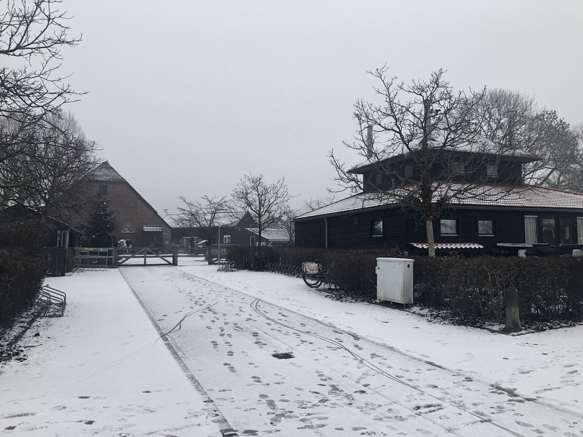Boerderij De Hooijmaat #Arnhem #sneeuw #sundaymorning <a href="/dgarnhem/">De Gelderlander</a>