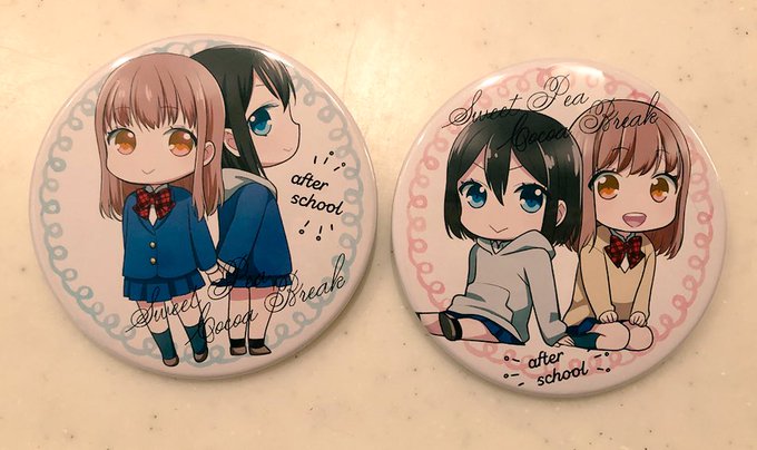 缶バッジ届きましたー!後ろはこんな感じです! 