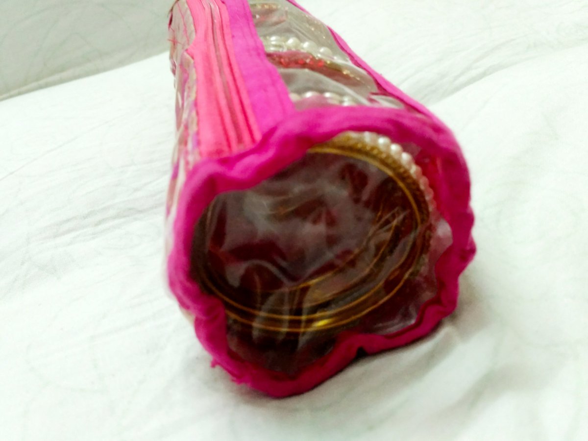 HandicraftsNash's tweet photo. Pink bangle box organizer with different compartments to group your bangles on the basis of design #bangles #banglebox #bangleorganizers #banglelovers #giftsforher #giftidea #giftbox #giftboxideas https://t.co/KT9xcc7g7V