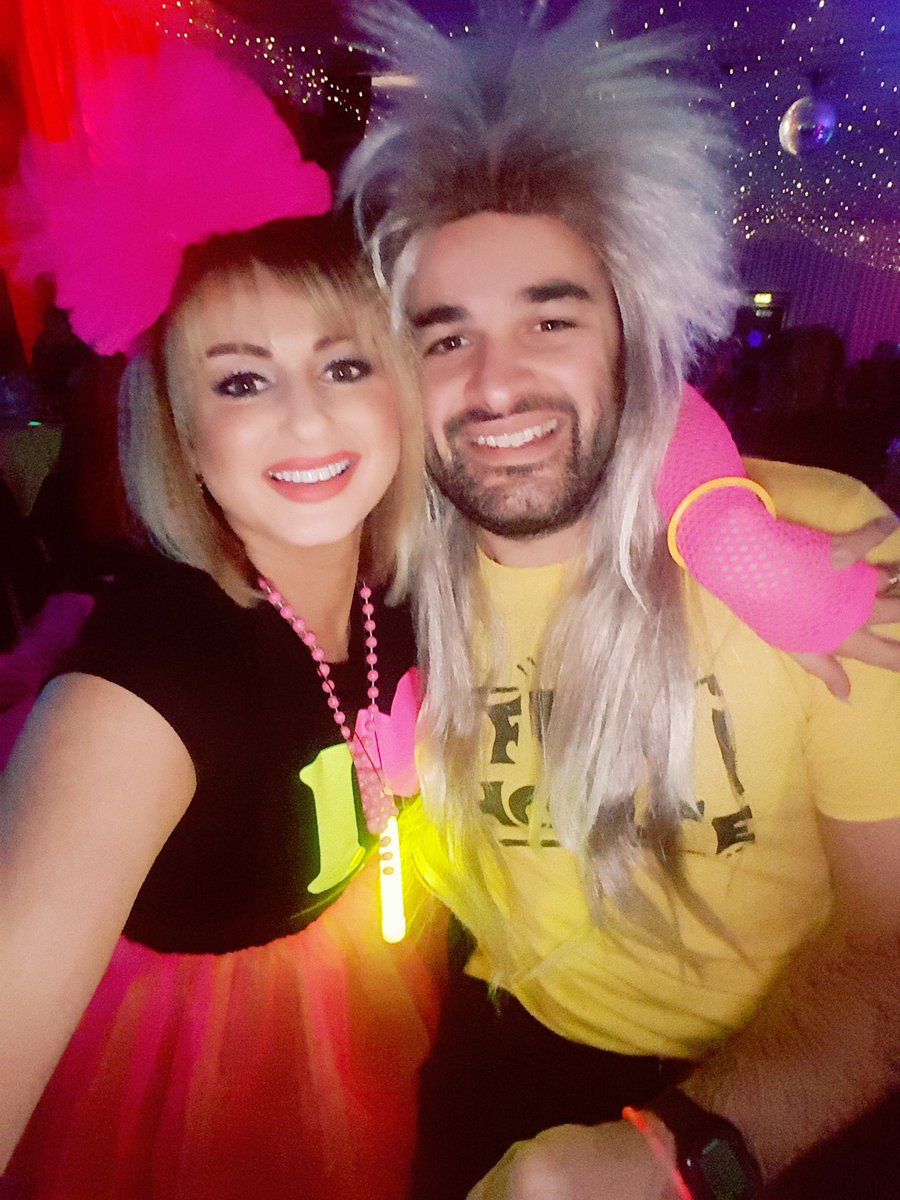 clairebearpick's tweet photo. when u go to an 80s do and no one else is dressed up 🙈 https://t.co/vOBICfx2dO
