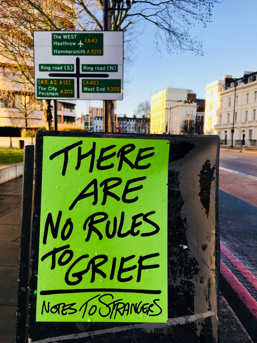 marksBIGwalk's tweet photo. Hey @cbukhelp I just saw this on Victoria Embankment. https://t.co/NkVLdepZ7K