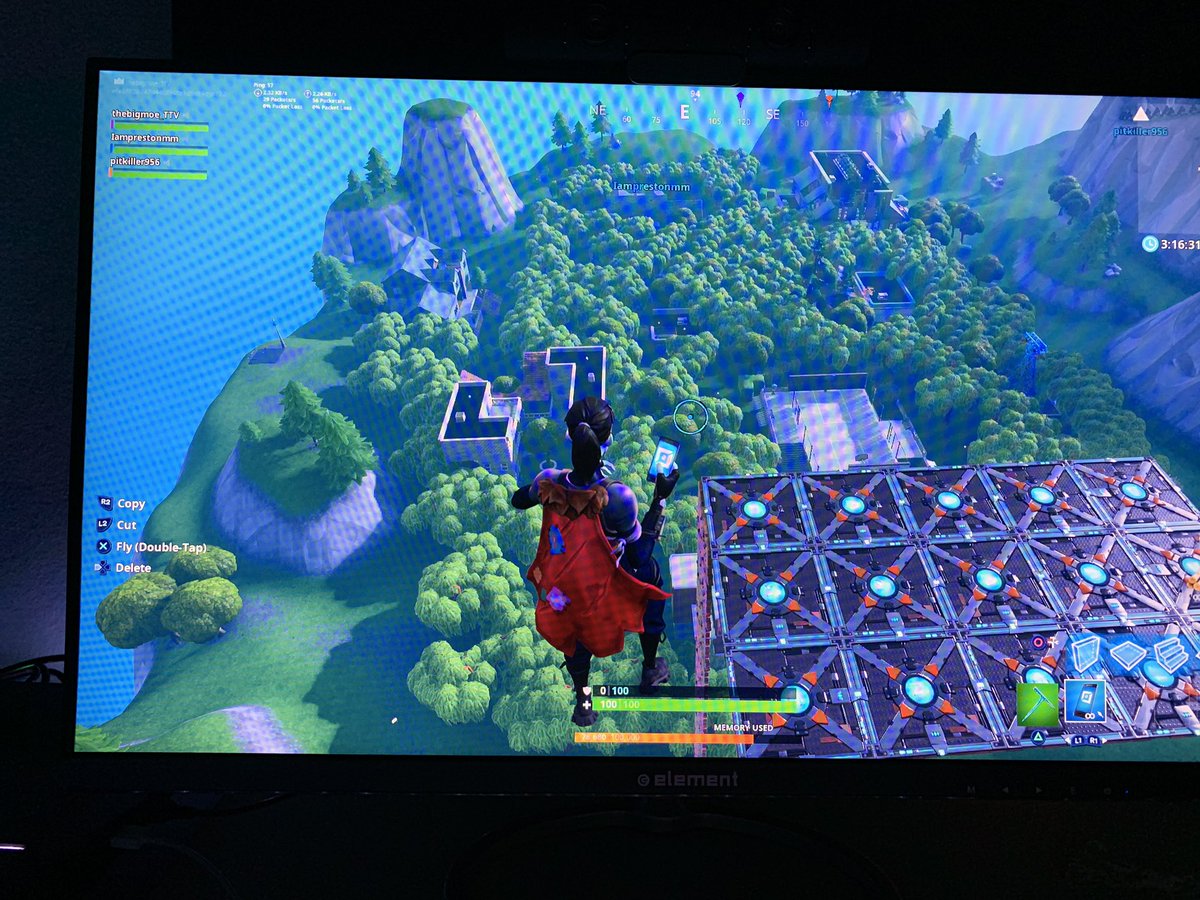 ツ On Twitter 16 Man Server A Non Building Free For All Hunger