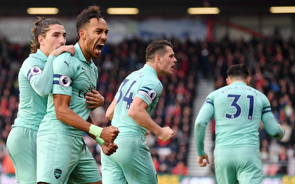 Arsenal have scored at least twice in their last 7 #PL away matches
#SOUARS