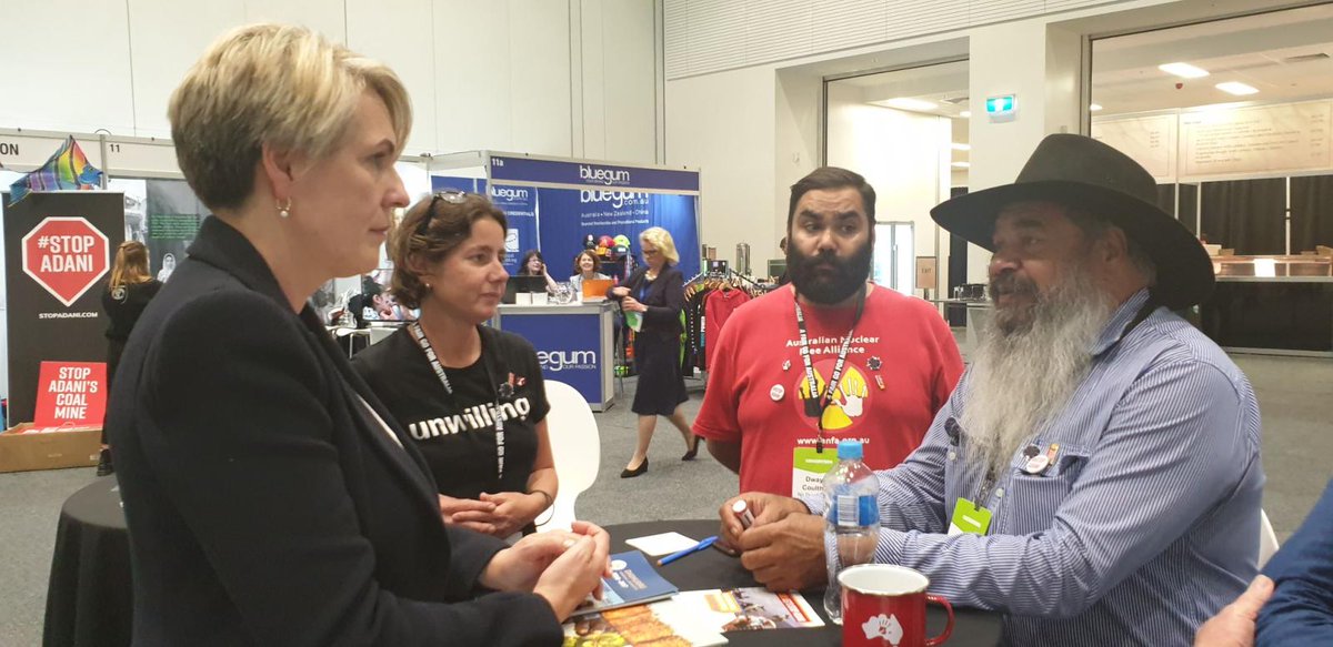 dump_no's tweet image. Thanks @tanya_plibersek for taking the time to talk to No Dump Alliance @LabConf2018