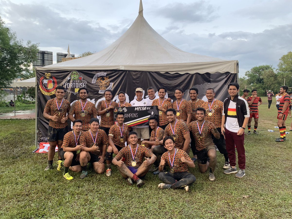 danialhanifa's tweet photo. Thanks for the opportunity boys. It was a pleasure playing with you guys and sorry sebab banyak spoil game🙏🏼InsyaAllah will come back stronger next year😇👌 #brothers #spicysugars14 #mcoba10s https://t.co/KZELDhFGZY