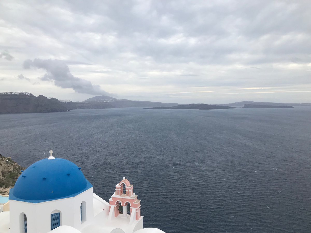 CharaGuide's tweet image. Oia village#winter#greece