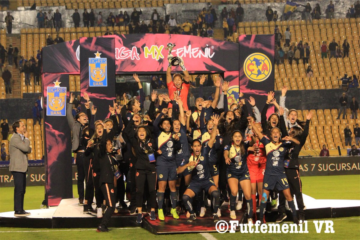 MarVceB's tweet image. Campeonas de liga femenil mx 2018 señoras y señores, gracias por el apoyo y aliento a toda la aficion.. 😜 #MVC6 ⚽ 🦅