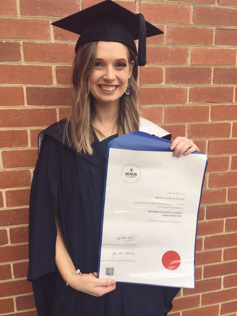 nikkipeacock3's tweet image. Bachelor of Medical Imaging ✔🎓 #deakingrad