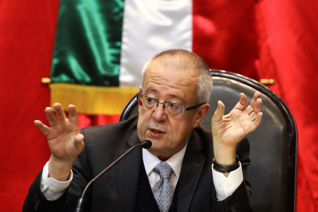 'No crazy stuff in it': Mexico budget keeps expectations in check https://reut.rs/2SL5Che