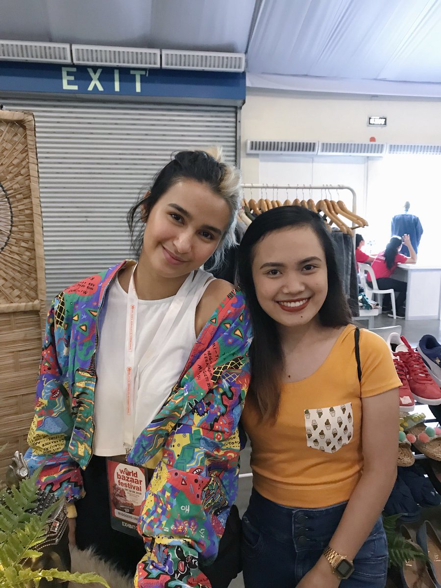 asdfghjkLEDIE's tweet photo. Super pretty nilaaaa! 🤗😘😍 @sartorialpanda @issapressman @kattvaldez @Verniecenciso #bu16xworldbazaarfestival #bu16 #bloggersunitedph https://t.co/3zdks374HD