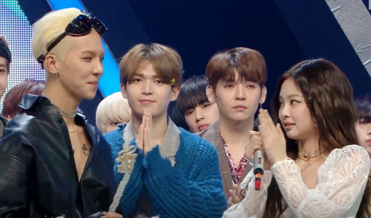 my_innerlight's tweet photo. we livin with low quality screenshots for high quality artists. 💗 Thank u, Mino & Jennie! 😌 #AwesomeSoloDuo #MINNIEnation #SOLO3rdWin #WESTILLWANTAPROPERSELCATHO https://t.co/5kWJ3qjisO