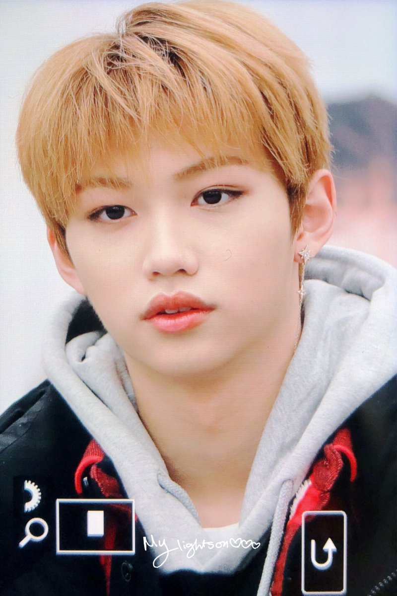 LightsOn_915's tweet photo. #straykids #스트레이키즈 #felix #필릭스
181216 https://t.co/Eg2ujgjJTS