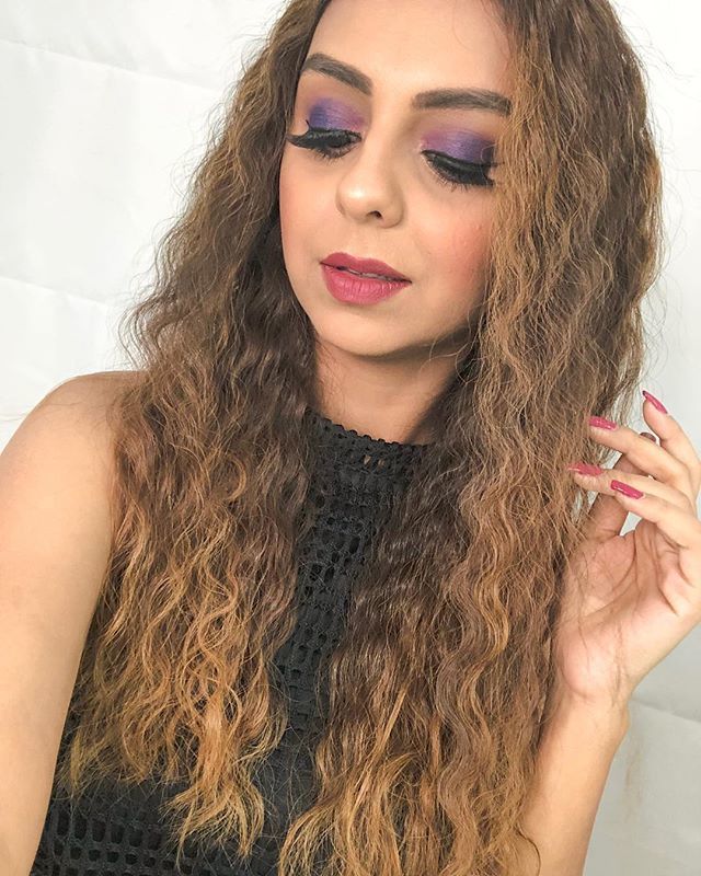 AanamC's tweet photo. Easily one of my all time favourite looks from 2018 ๐ Catch up with the entire tutorial on my channel ๐ Wearing โSay My Nameโ from my capsule collection with LIT by @myglamm ๐
๐ผ
-
#WhatWhenWearVideo #WWWBeauty https://t.co/1ggRgQ2kqO https://t.co/6W3UMxYnjY