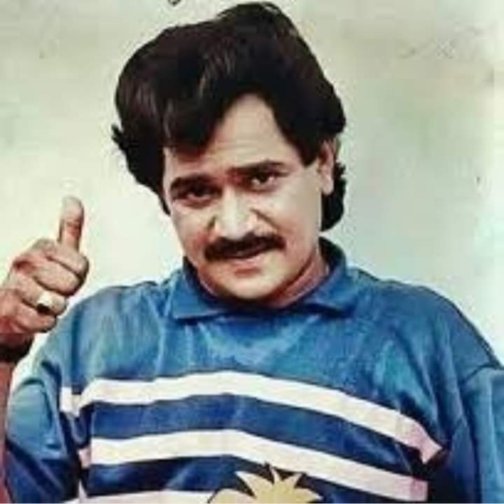 KayandeDr's tweet image. मराठीतील विनोदाचे बादशहा श्री #लक्ष्मीकांतबेर्डे यांच्या स्मृतीस विनम्र अभिवादन #lakshmikant @ShivSena @MarathiRojgar @Marathi_Rash