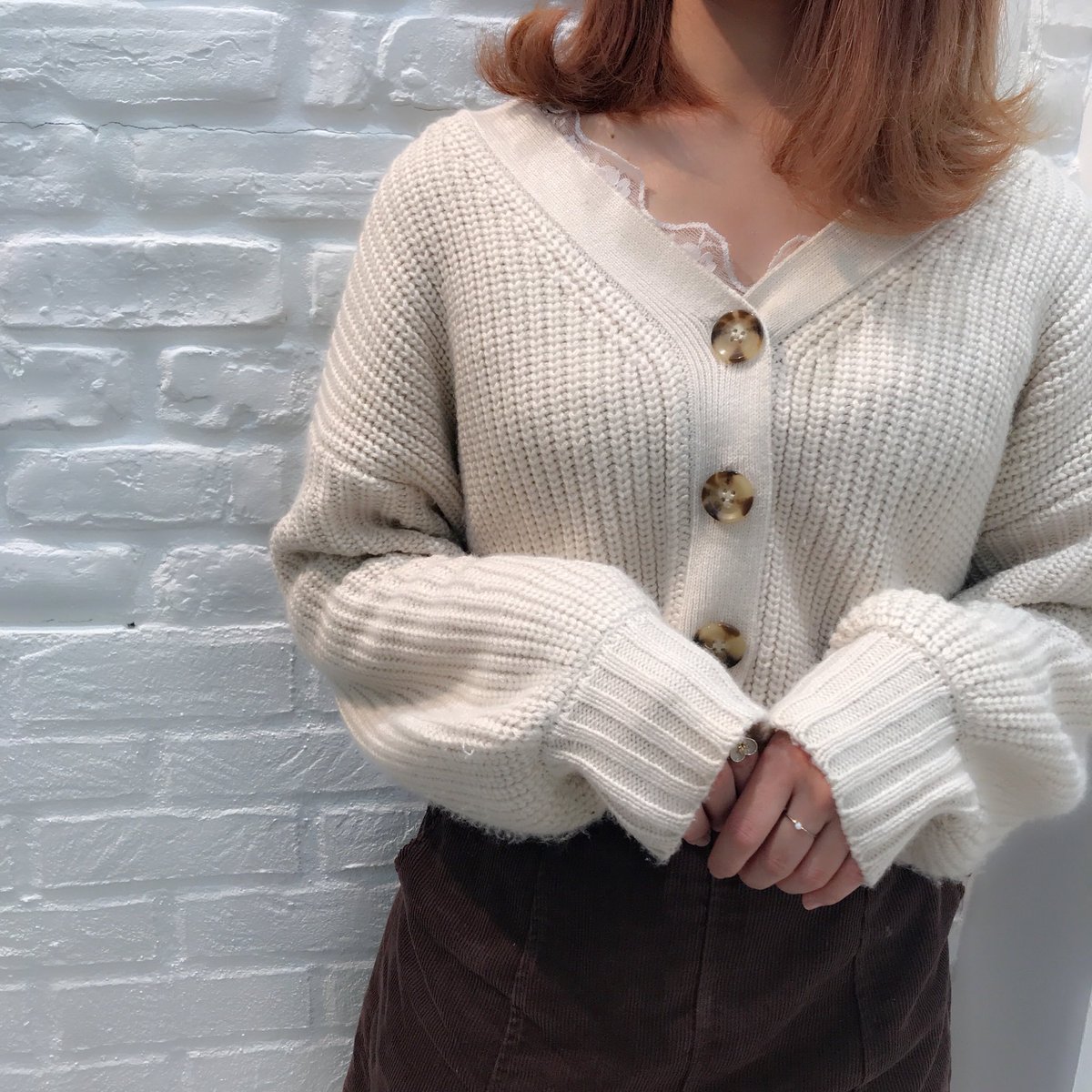 NICECLAUP_IP's tweet photo. 【宇都宮店】
スタッフコーデ🤭💗

週末人気NO.1のスプリングカラーカーディガンにベルト付きの台形スカートでワントーンコーデ︎☺︎❤︎

 #181400490 ベルト付き台形スカート
#188830540 スプリングカラーカーディガン
 #niceclaup https://t.co/o8PR76vup3